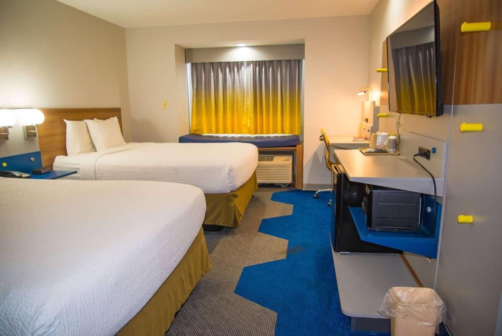 Microtel Inn & Suites by Wyndham Daphne Image 6